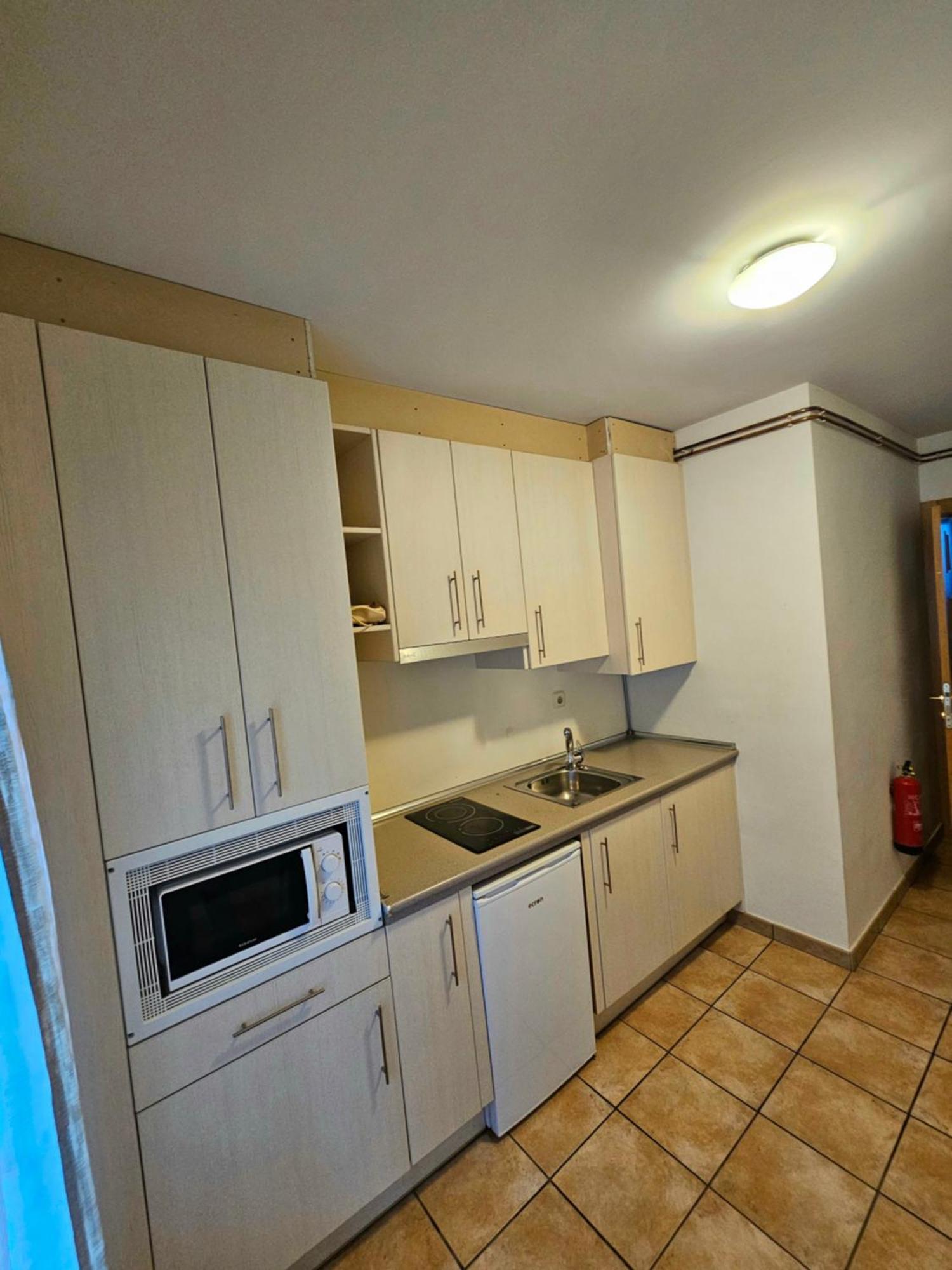 Hostal Jp Y Estudios Sangüesa Exteriör bild