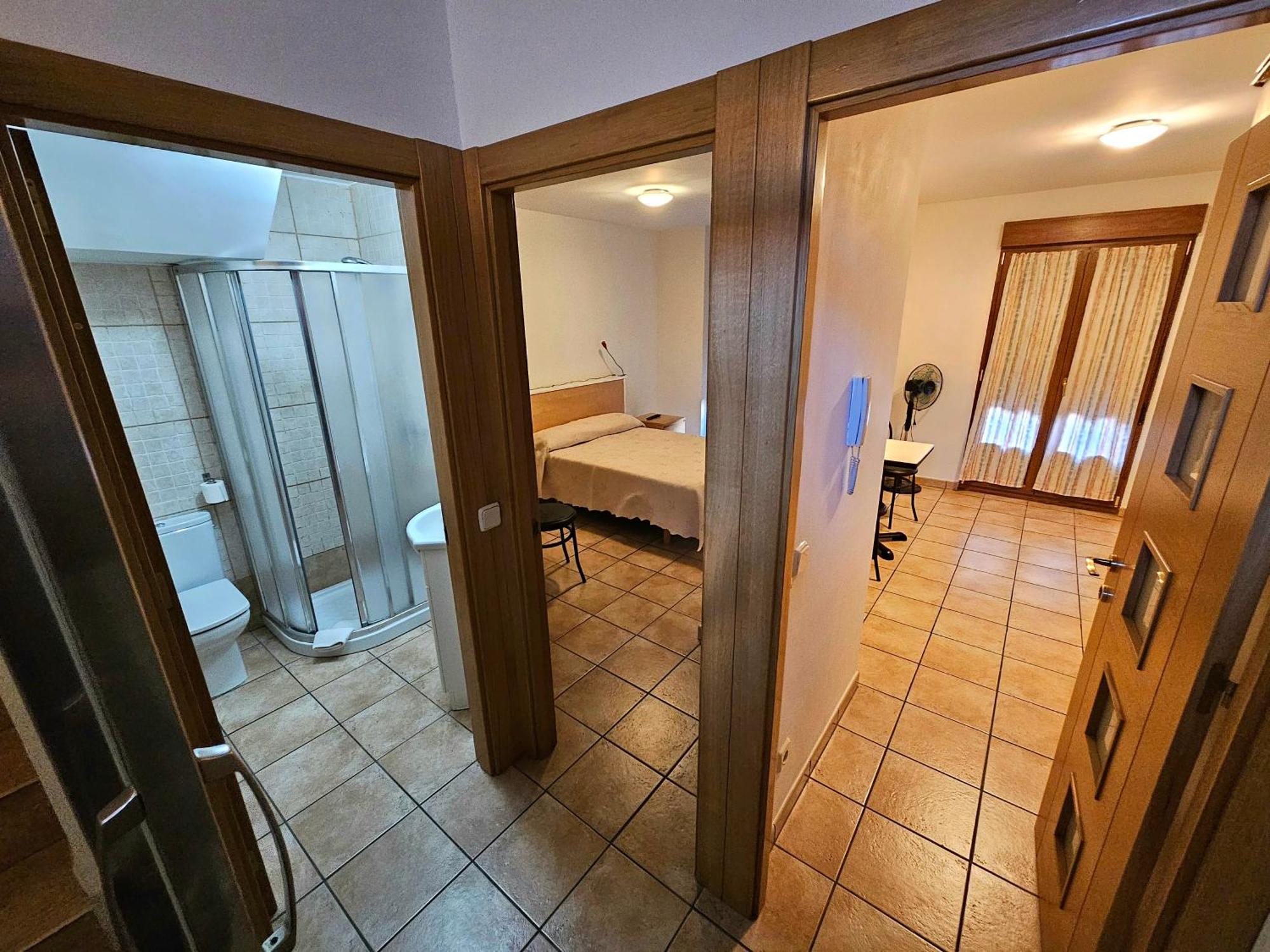 Hostal Jp Y Estudios Sangüesa Exteriör bild