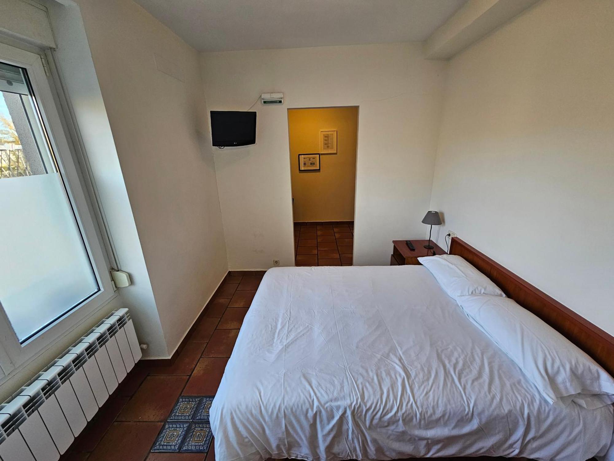 Hostal Jp Y Estudios Sangüesa Exteriör bild