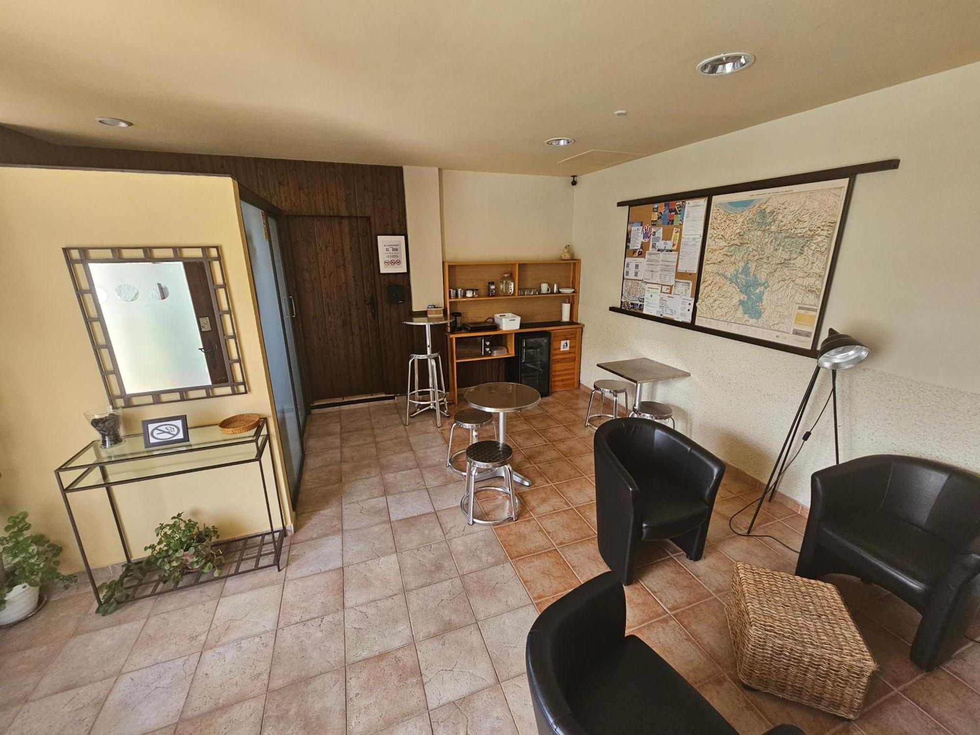 Hostal Jp Y Estudios Sangüesa Exteriör bild