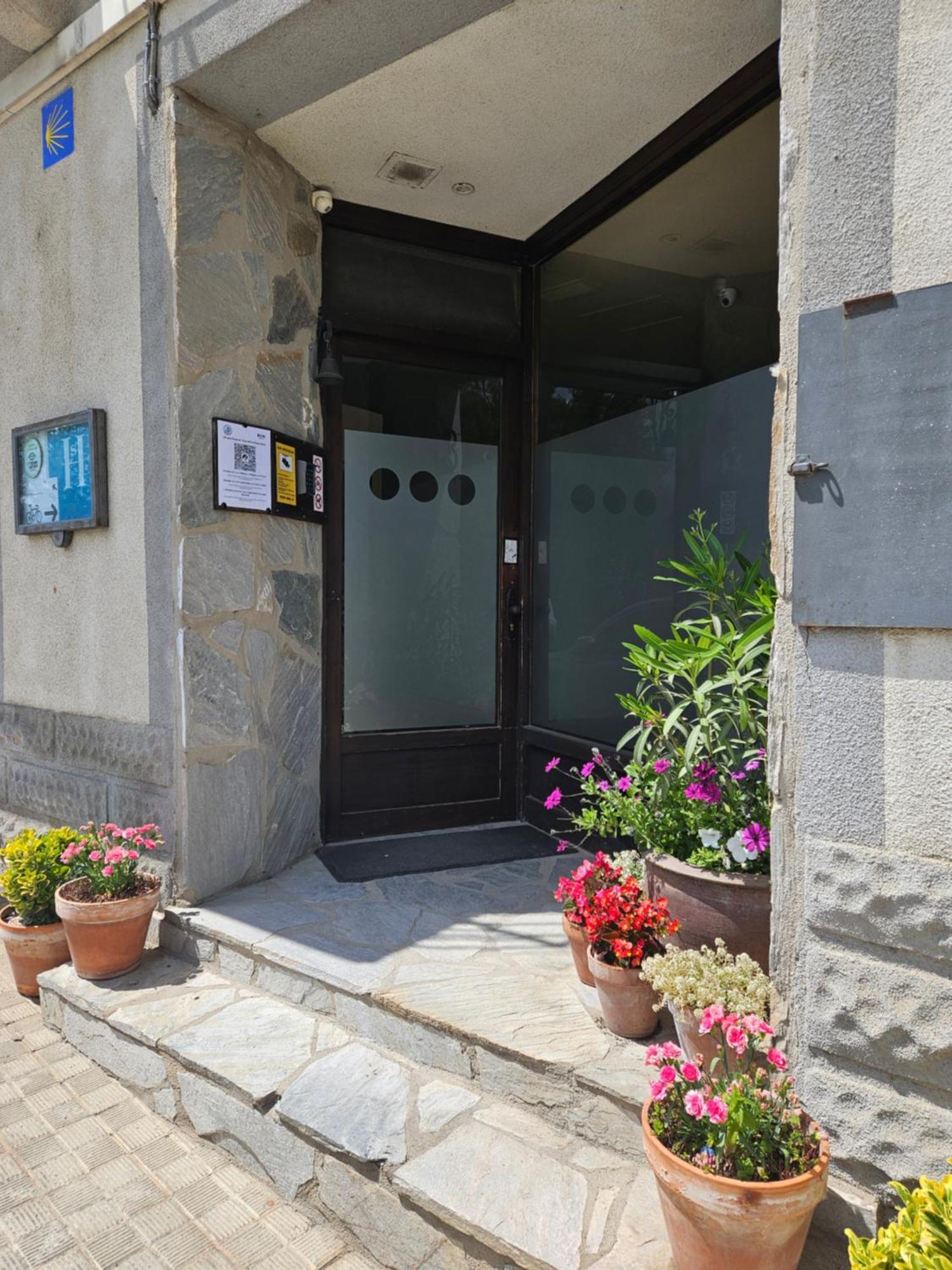 Hostal Jp Y Estudios Sangüesa Exteriör bild